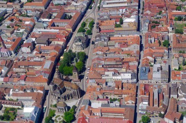 Košice vyhliadkový let Dóm sv. Alžbety - Hlavná ulica
